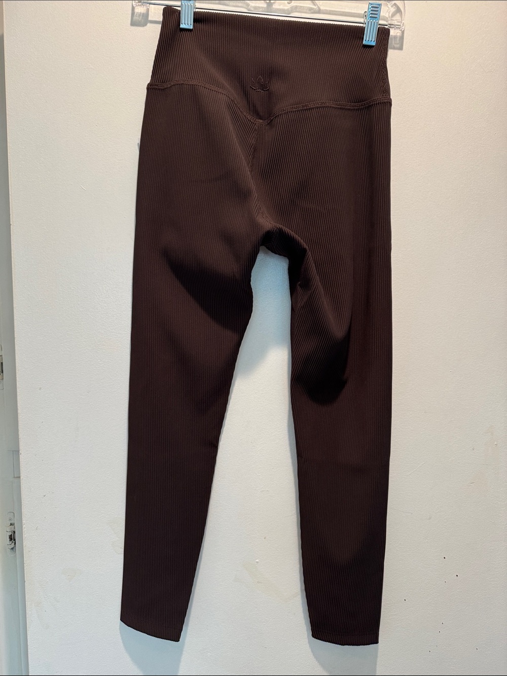 Beyond Yoga Impulse Ribbed Leggings - Dark Chocolate NWT - Picture 7 of 10